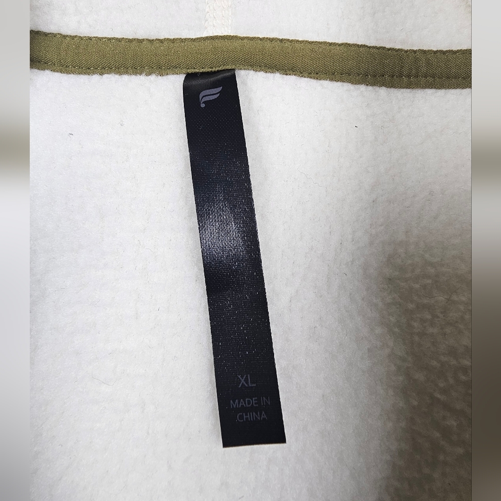 Fabletics Ivory Explore Fleece Multi Pocketed Men… - image 2